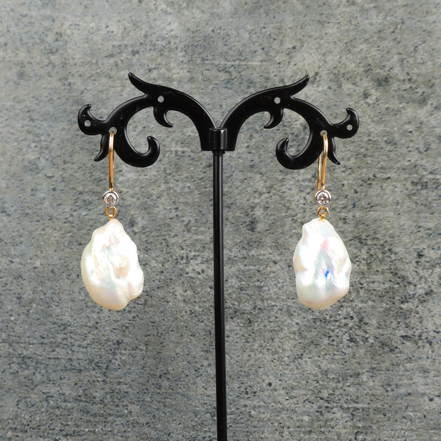 Soni Earrings