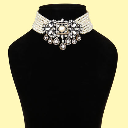 Gulistan Choker
