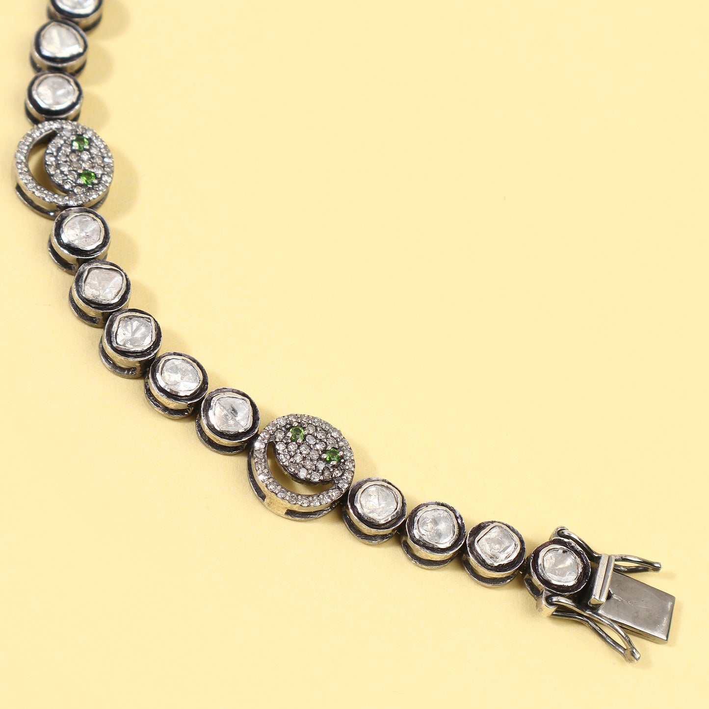 Jhilmil Bracelet
