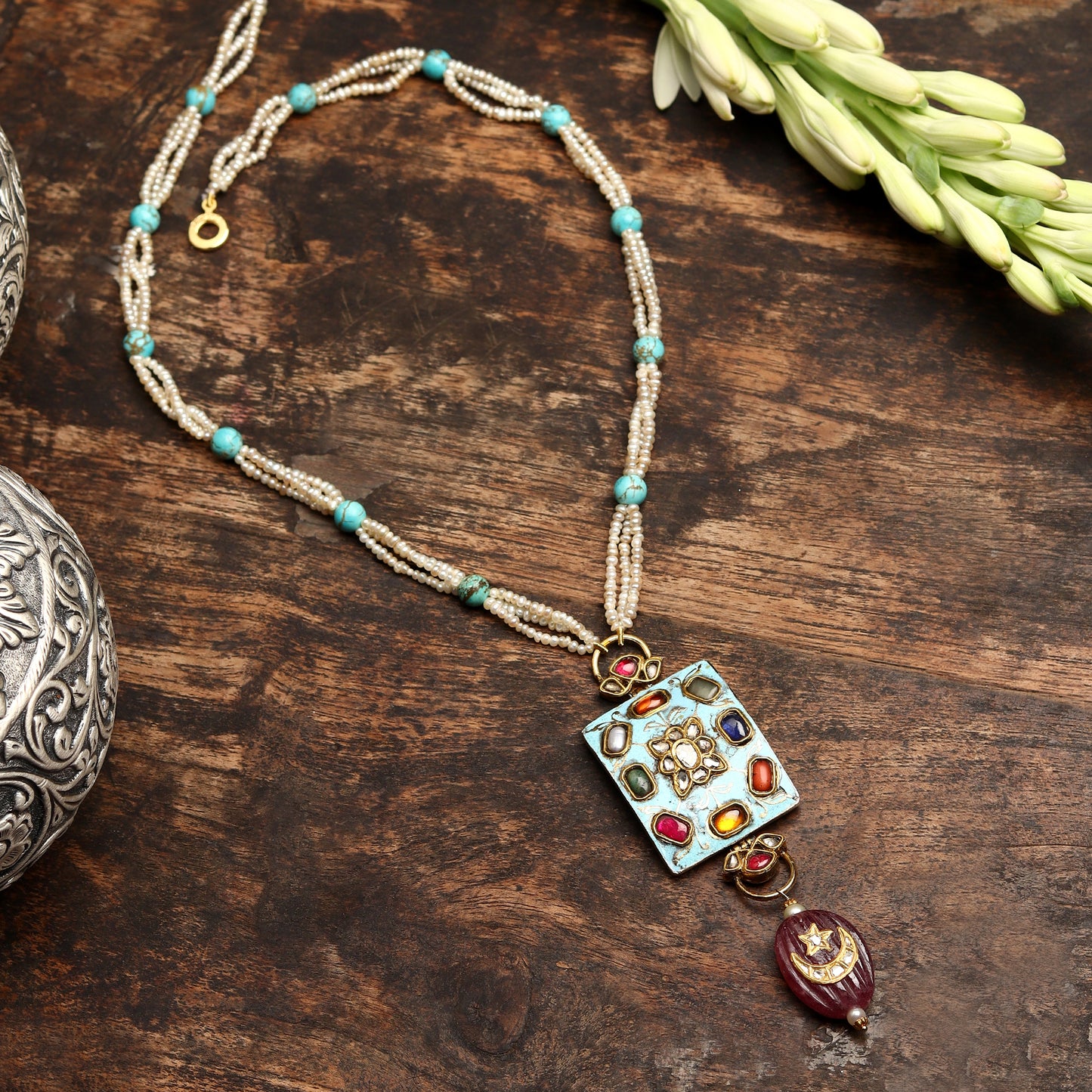 Aaina Necklace