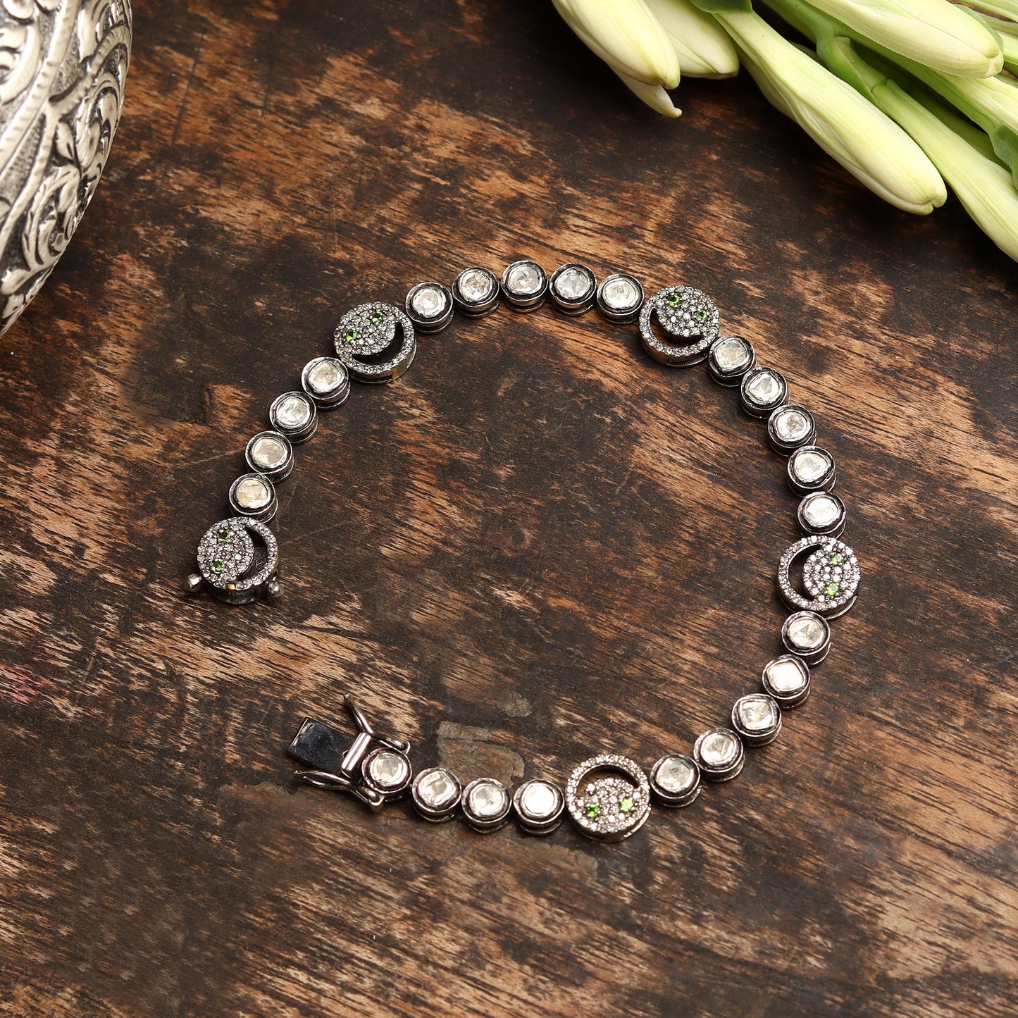 Jhilmil Bracelet