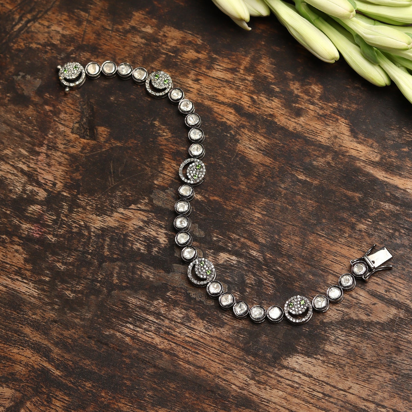 Jhilmil Bracelet
