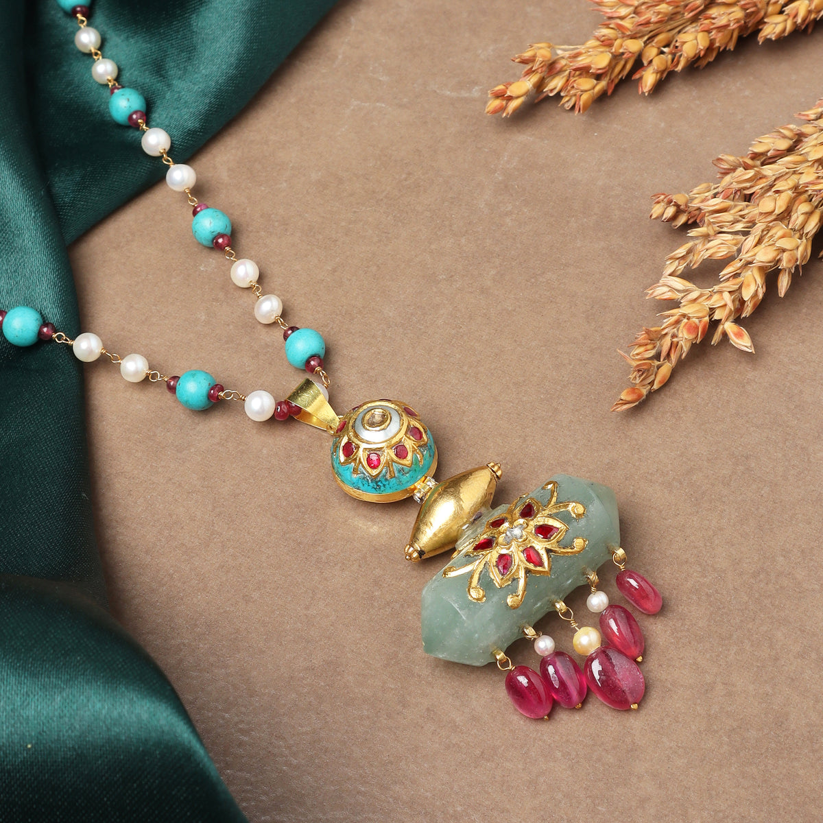 Saahil Necklace