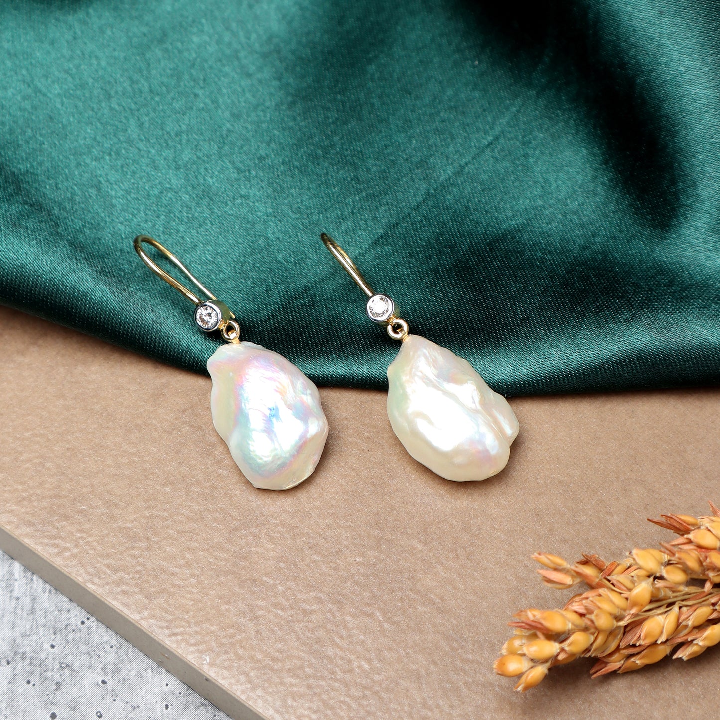 Soni Earrings