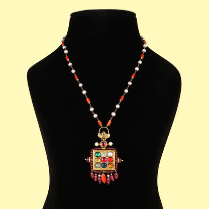 Baisa Necklace