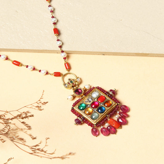 Baisa Necklace
